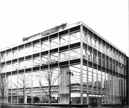 Manufacturers Trust Company Building in 1955 (Courtesy Municipal Art Society)