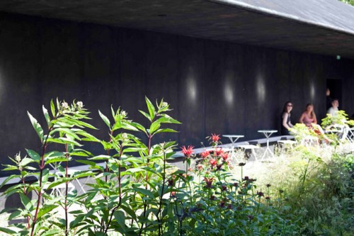 Zumthor's Serpentine Pavilion 2011 (Walter Herfst)
