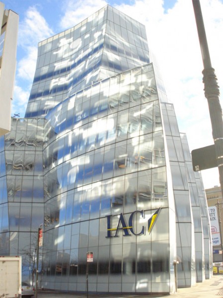 Frank Gehry's IAC Building in Manhattan. (andréa tavares alessandro muzi / Flickr)