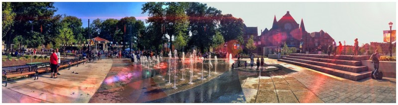 RECENTLY REOPENED WASHINGTON PARK BOASTS AN INTERACTIVE WATER FEATURE. (COURTESY RICHARD CAWOOD VIA FLICKR)