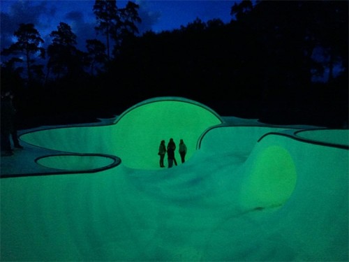 Otro, a glow-in-the-dark skate park in France. (Courtesy L'Escaut Architectures)