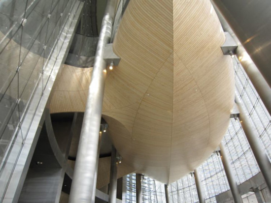 Gehry Technologies, SOM and Imperial Woodworking Company created the wooden ceiling of the Burj Khalifa, Dubai (SOM)