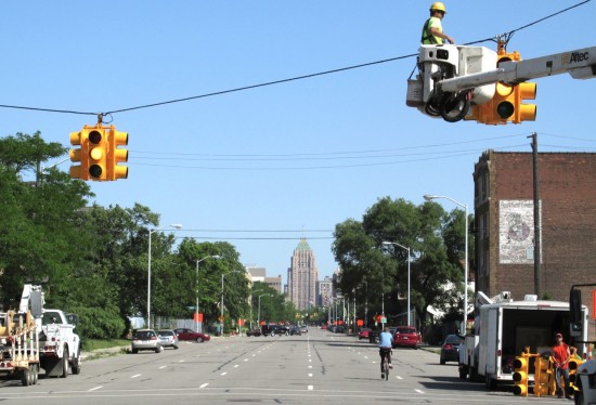 Detroit's 2nd Avenue is the target of a substantial road diet that may include the Motor City's first buffered bike lanes. (Curbed Detroit)