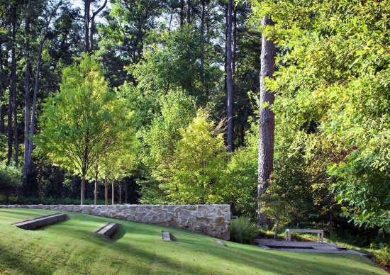 Woodland Rain Gardens. (Courtesy Chipper Hatter Architectural Photography) 