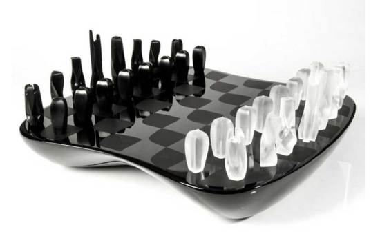 Zaha-Hadid-chess_Harrods-4