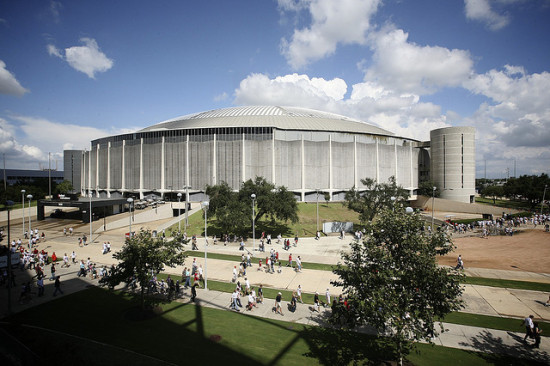 A ULI advisory panel recently proposed turning the Houston Astrodome into a public park. (Ed Schipul / Flickr)