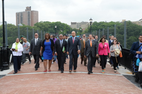 At the High Bridge ribbon cutting. (NYC Parks Department)