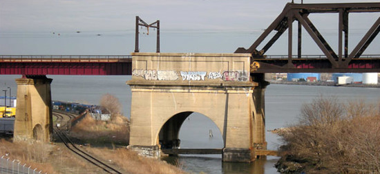 Site of the Randall's Island Connector before construction (Courtesy Rob Buchanan / New York Harbor Beaches)