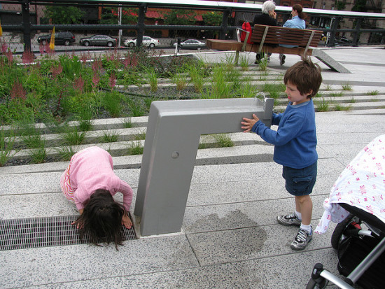 A drinking fountain on the High Line (Eden, Janine and Jim / Flickr)
