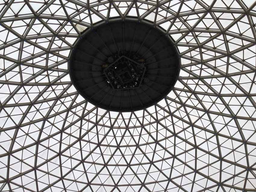 Inside_Mitchell_park_dome