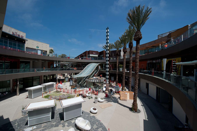 Santa Monica Place Swaps Gehry for Airy