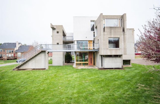 The miller house, a stacked concrete modernist home