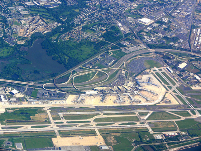 Philadelphia International Airport (Andreas Praefcke/Wikimedia Commons)