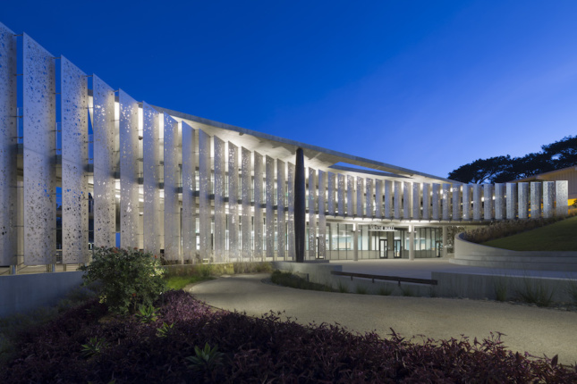 Building of the Year West: Point Loma Nazarene University Science Complex (Lawrence Anderson Photography)