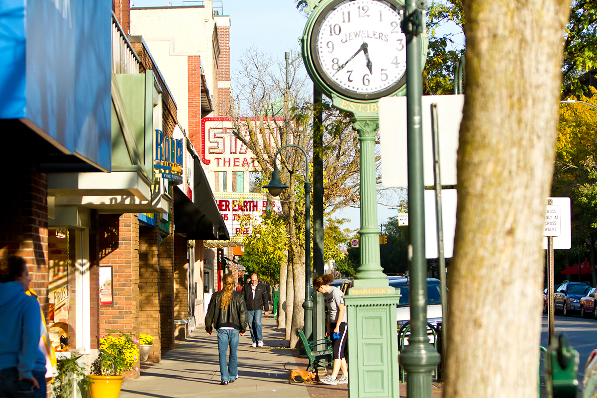 Photo of a street in Traverse City, Michigan
