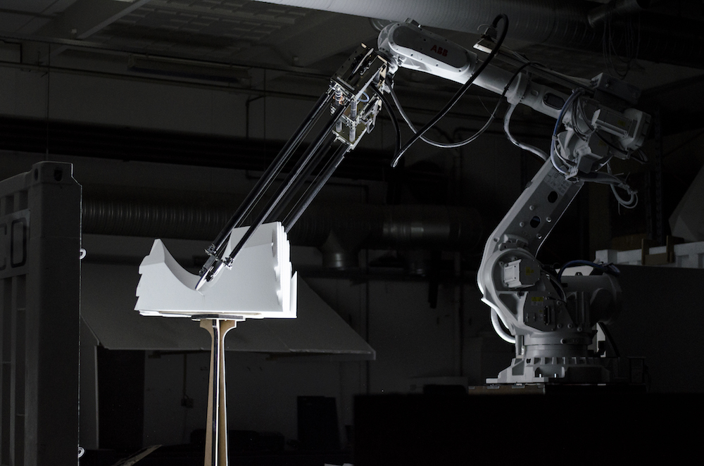 Concrete formwork created by an advanced robotic arm