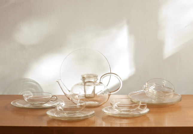 The Wilhelm Wahenfeld glass tea service