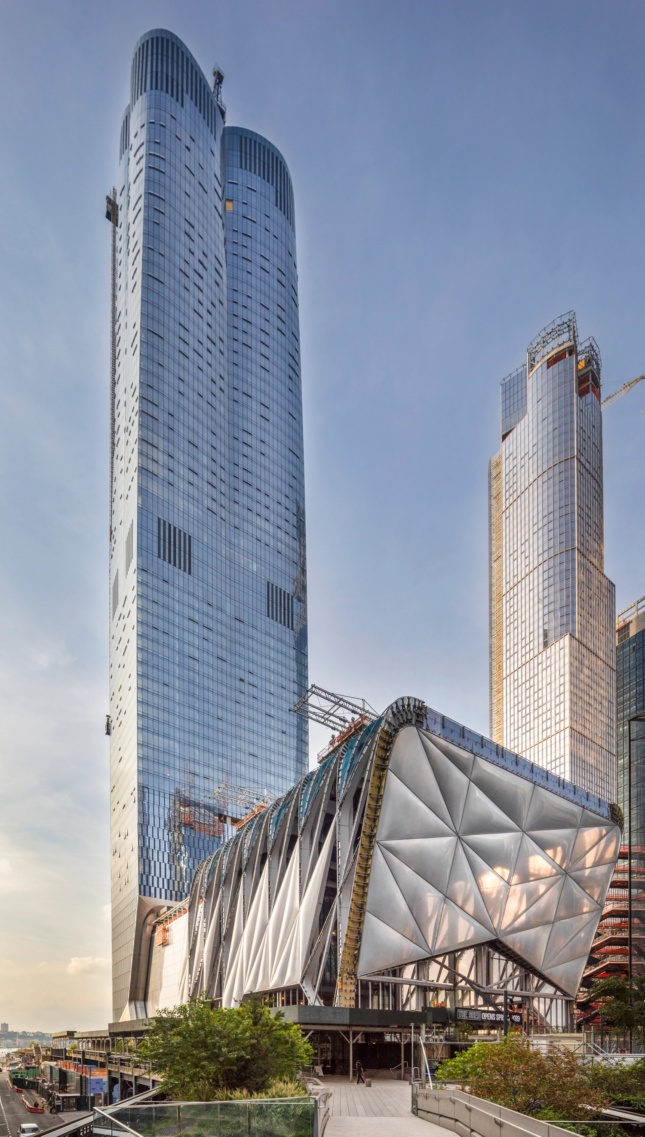 Photo of 15 Hudson Yards and the Bloomberg Building