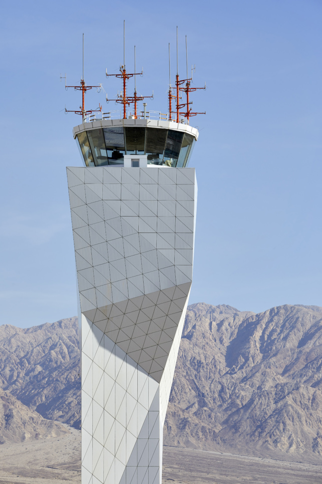 Photo of the air traffic control tower of Ramon International Airport