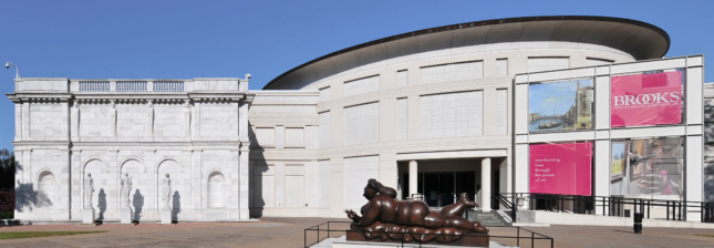 Photo of the exterior of the Brooks Museum of Art