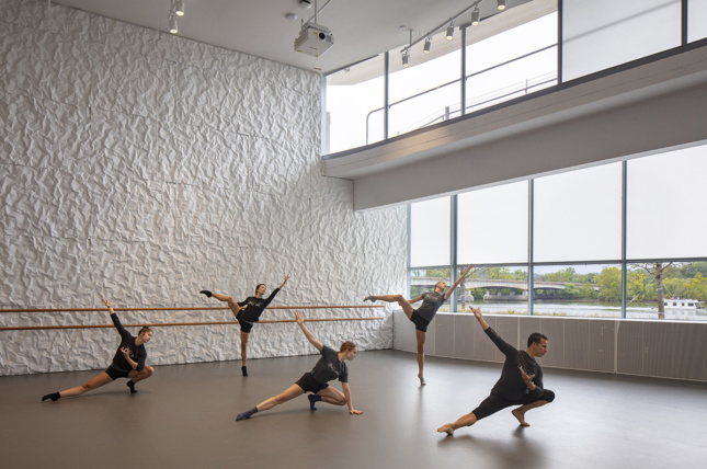 View of the crinkled concrete walls in the ballet studio of The Reach