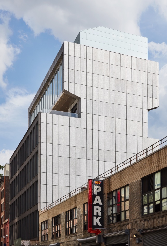 Exterior image of side elevation and foam aluminum panels on the pace gallery