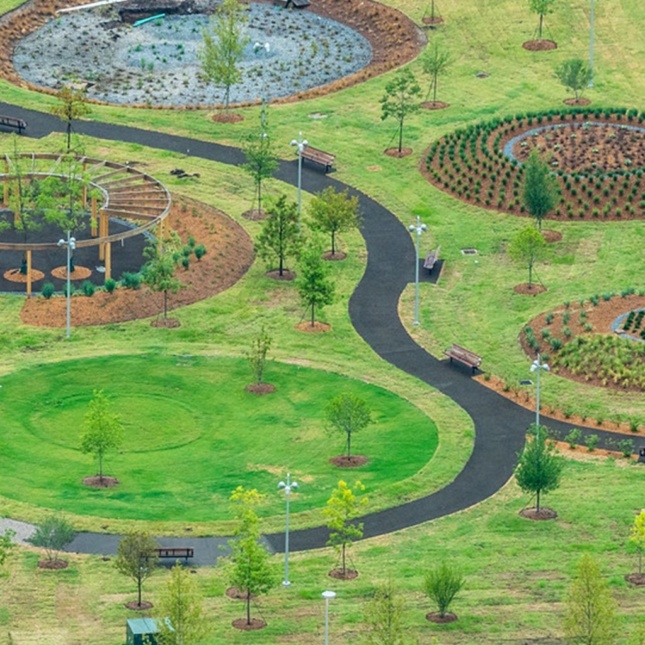 Close-up photo of circular island lawns in Scissortail Park