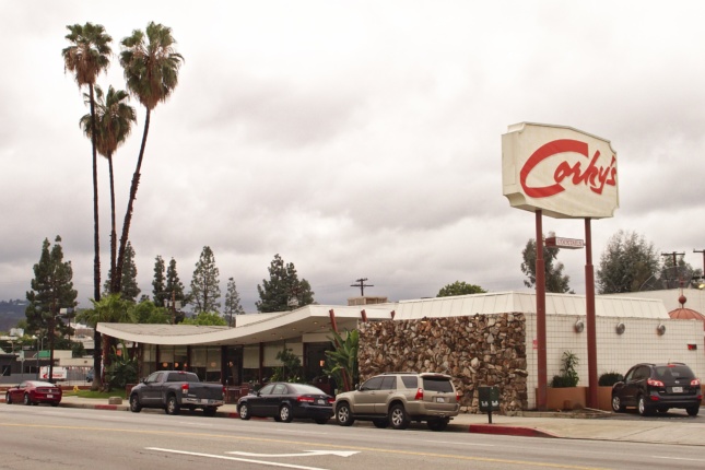 One of Los Angeles's last Googie-style buildings to close, signaling ...