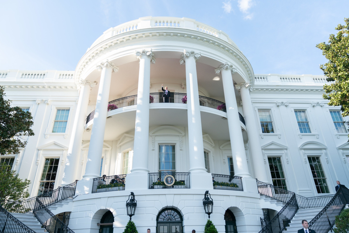 A photo of the White House, a neoclassical structure akin to the buildings typified in the new executive order