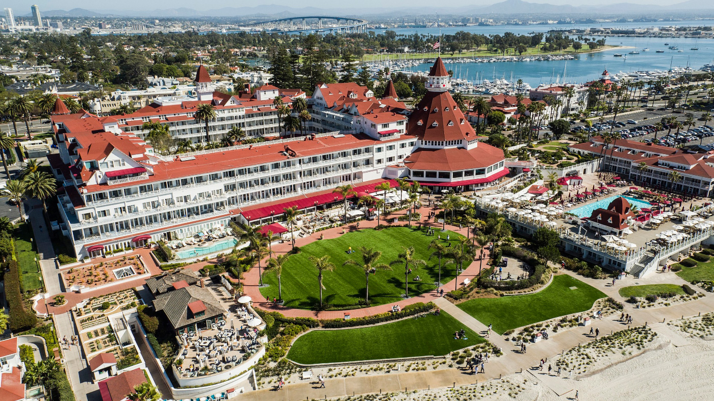 Aerial photo of a circular hotel and lodge in San Diego