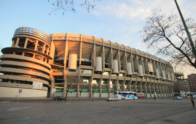 Santiago Bernabéu Stadium, a wall of concrete piers
