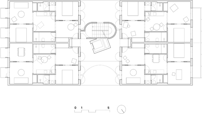 Floor plan of a long apartment block