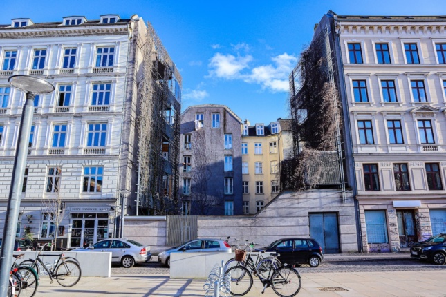 a sunny streetscape in Copenhagen