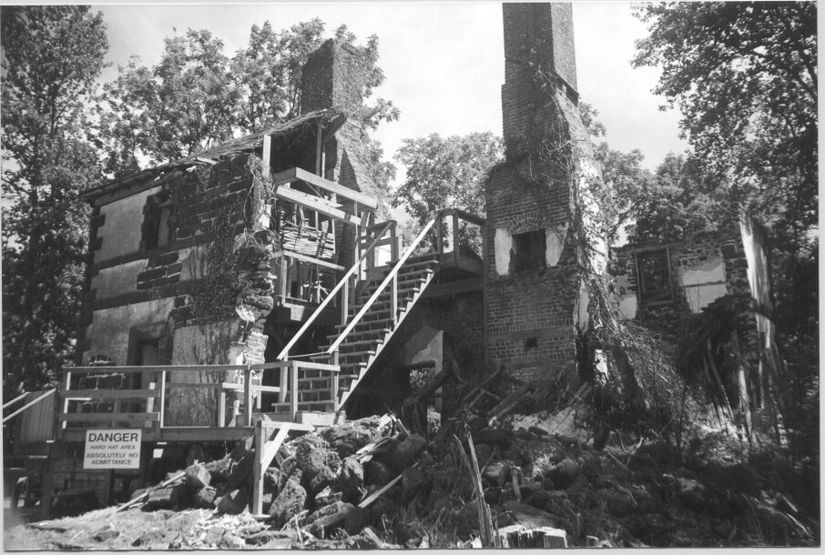 Black and white photo of historic ruins