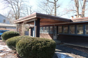 Frank Lloyd Wright-designed Booth Cottage in Glencoe, Illinois