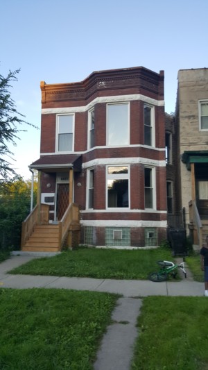 a two-flat in chicago, where Emmitt Till once lived