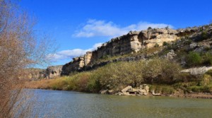 the rio grande river, possible home of a floating border wall?