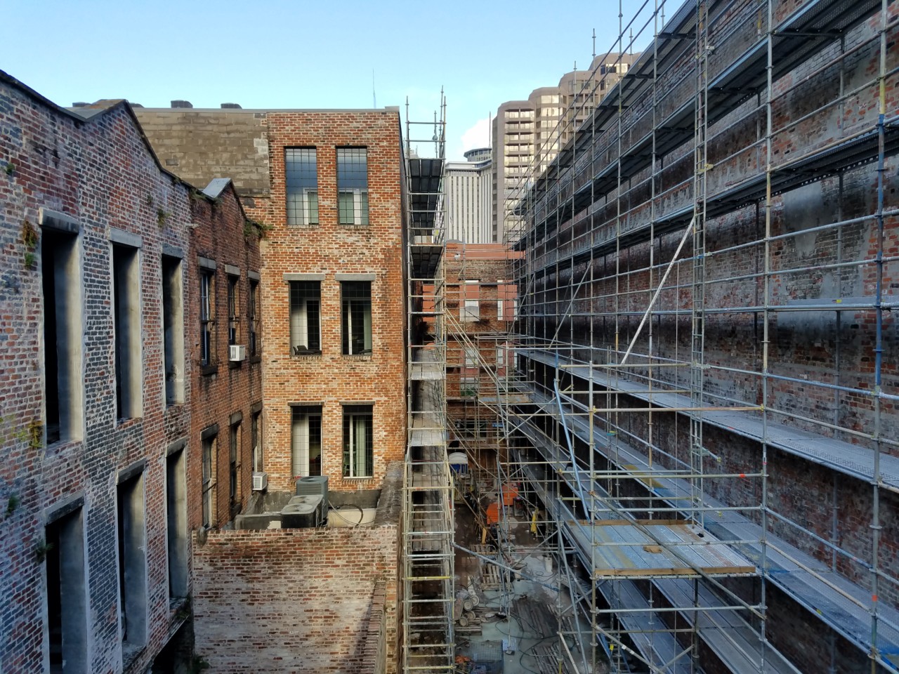 View of the construction site highlighting narrowness