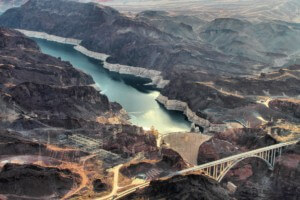 Image of Hoover Dam with Lake Mead in the background