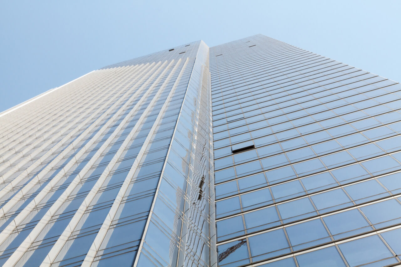 looking up at the millennium tower in san francisco