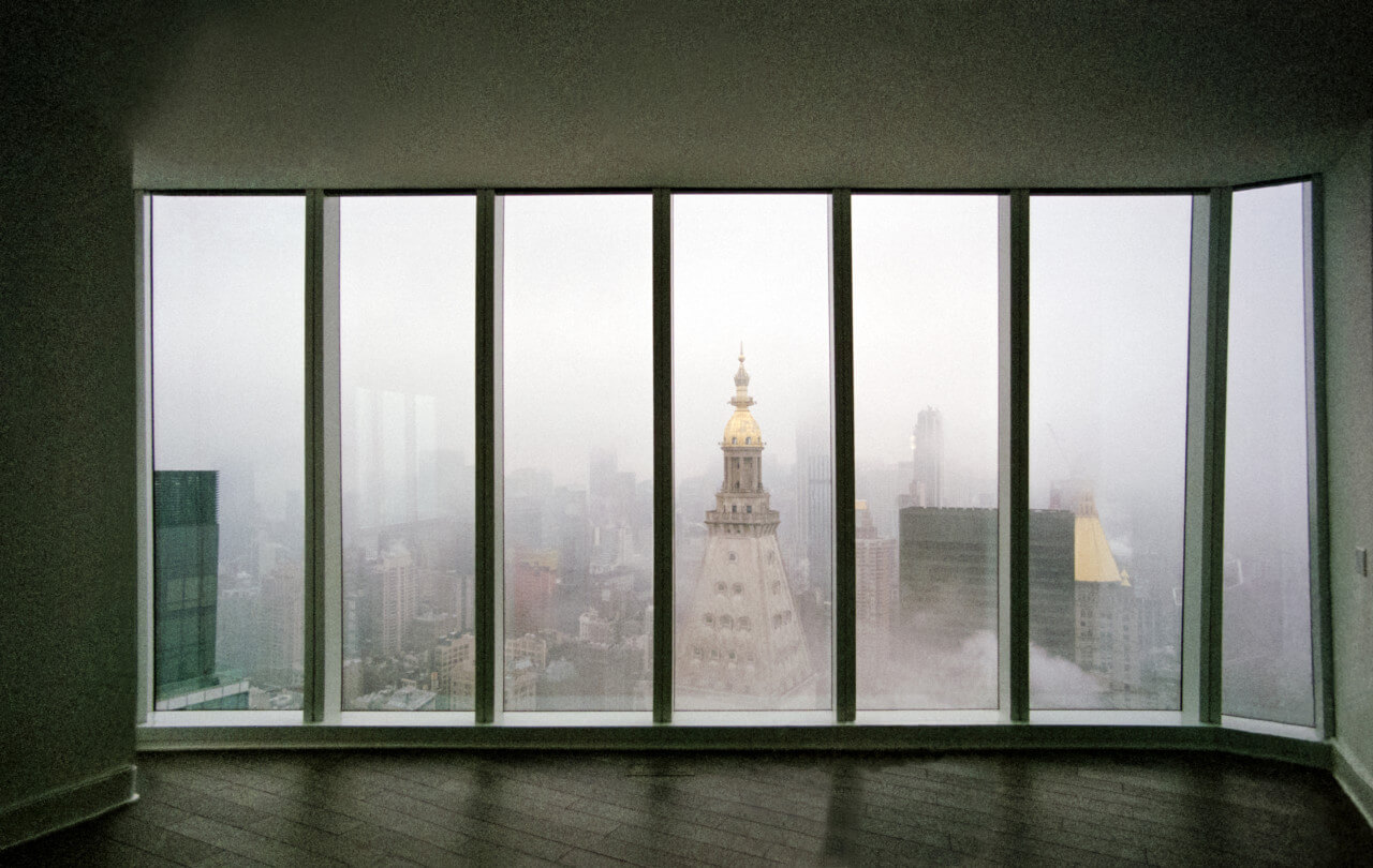 Dreary photo looking out at the manhattan skyline