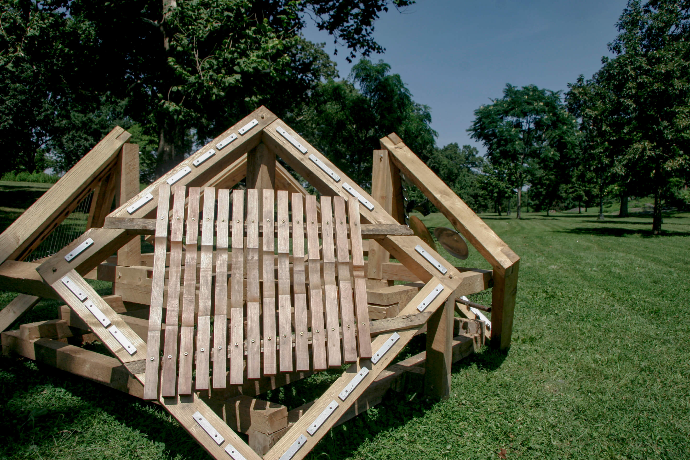 The wooden frame and xylophone of beam ensemble in a park