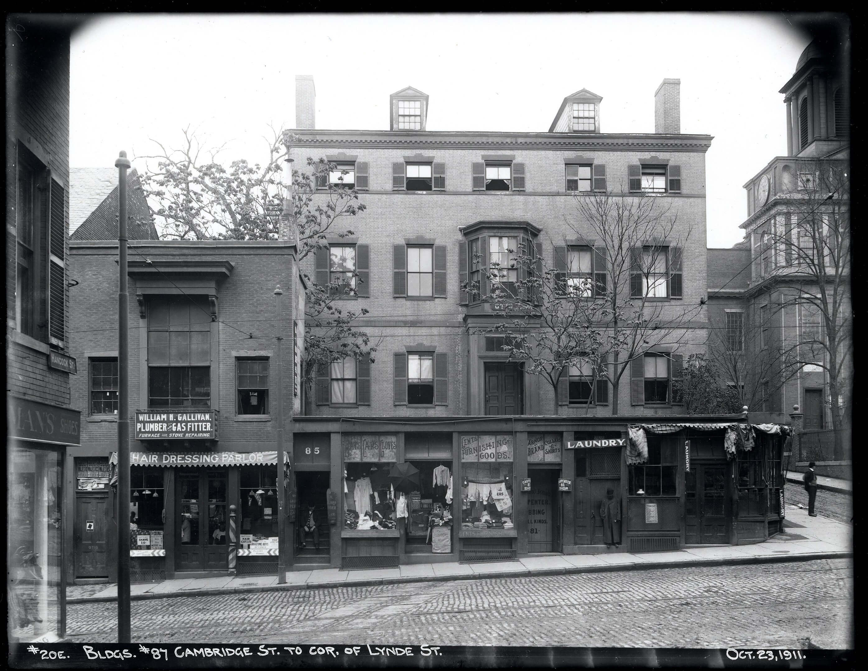 historic B&W photo of a building in boston