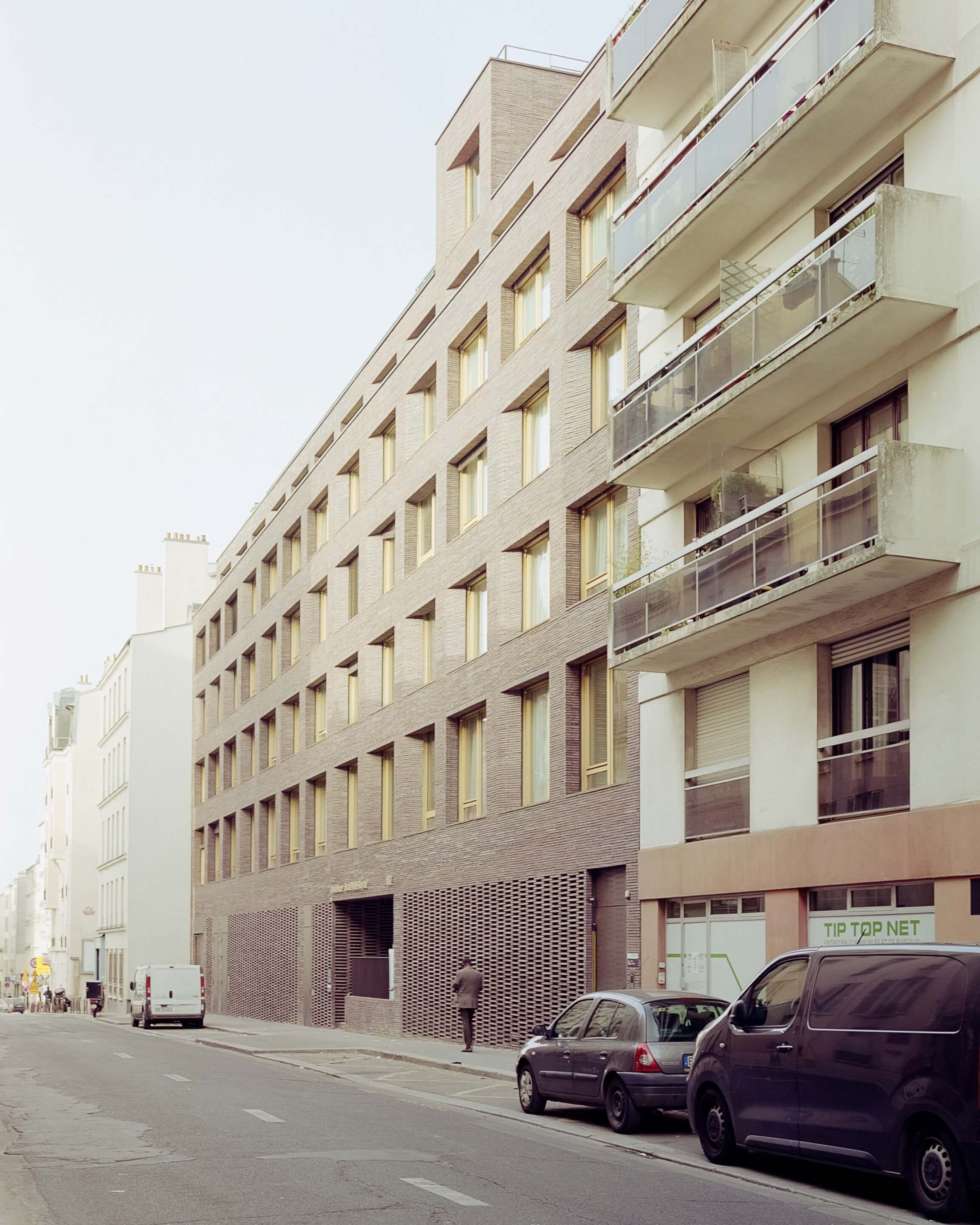 Street view of buildings in Paris