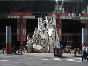 a large outdoor sculpture in chicago