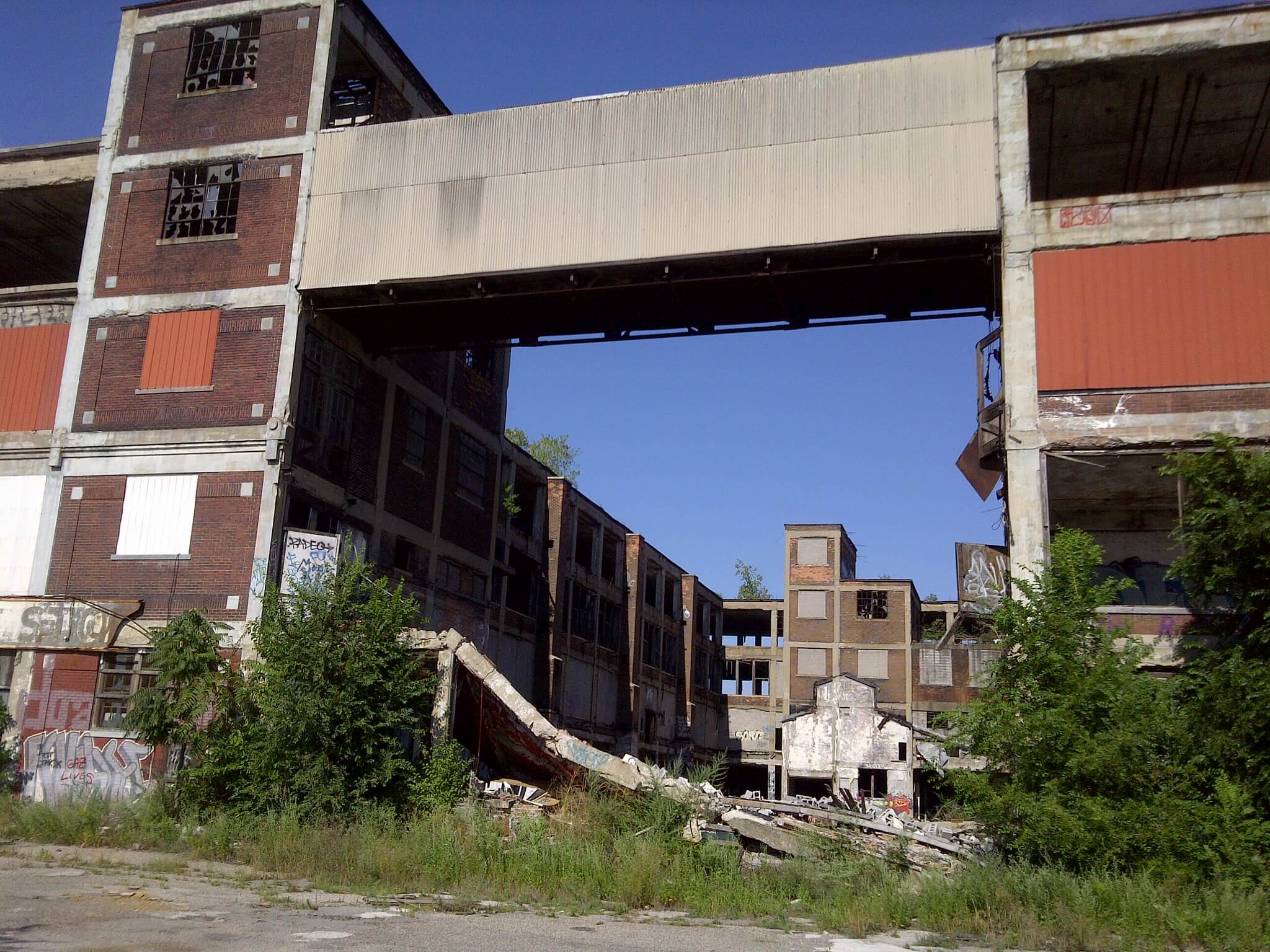 an abandoned auto plant in detroit