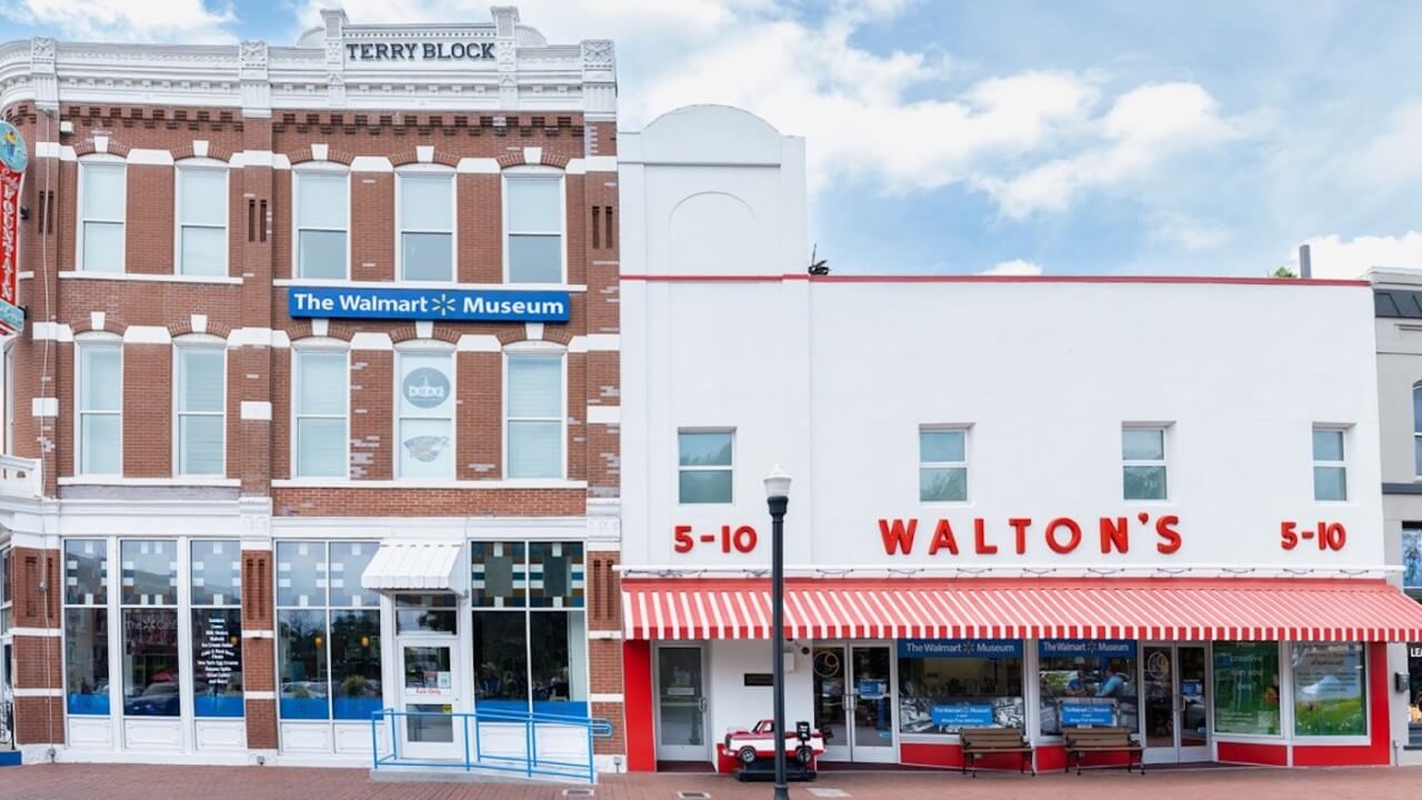 frontage of walmart museum and historic store