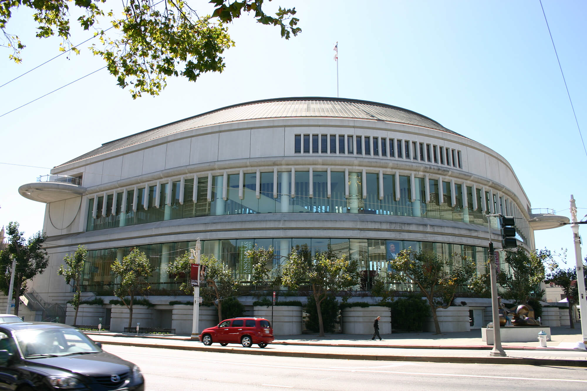 Gehry Partners and others are looking to renovate Symphony Hall in San Francisco