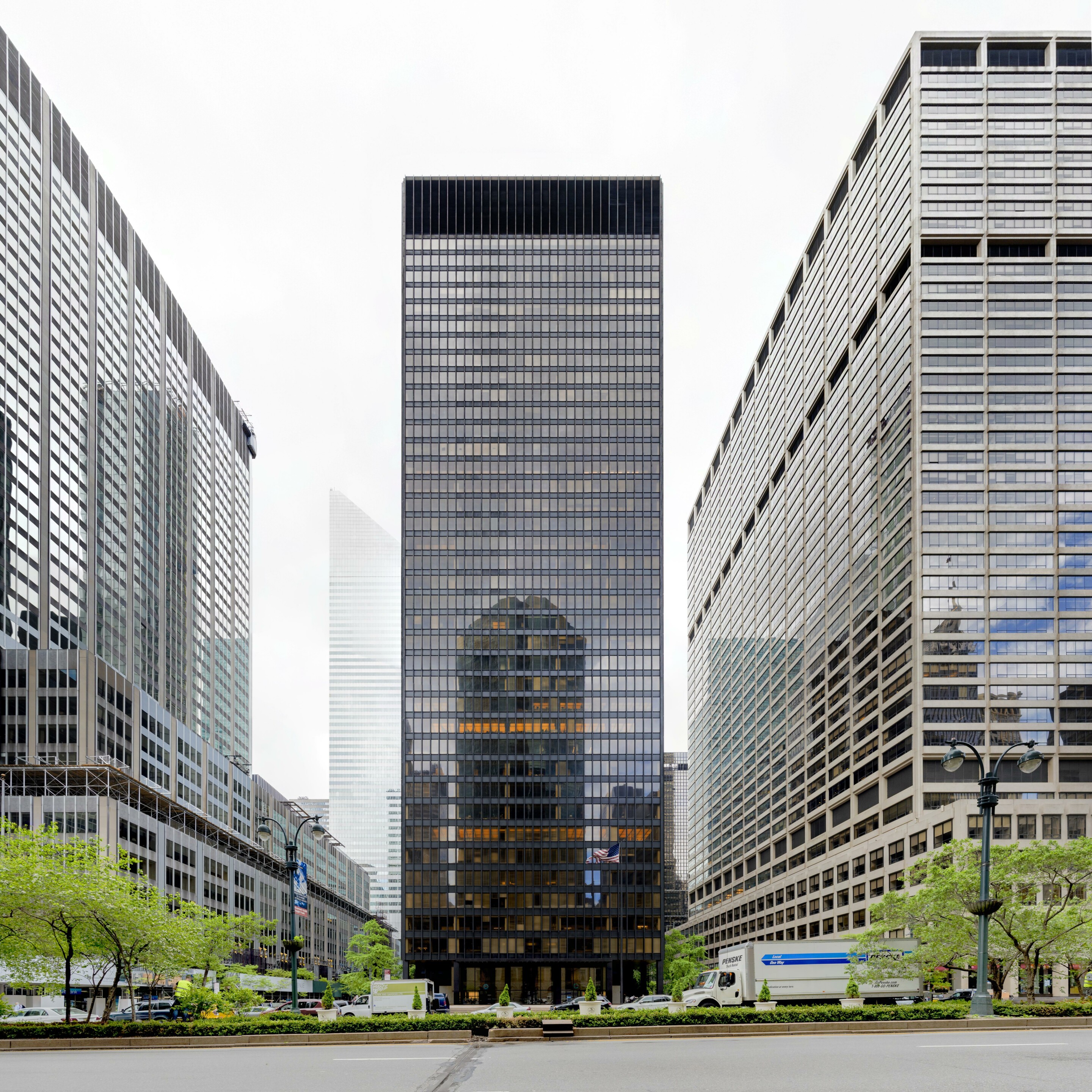 Seagram Building 35098307116 scaled