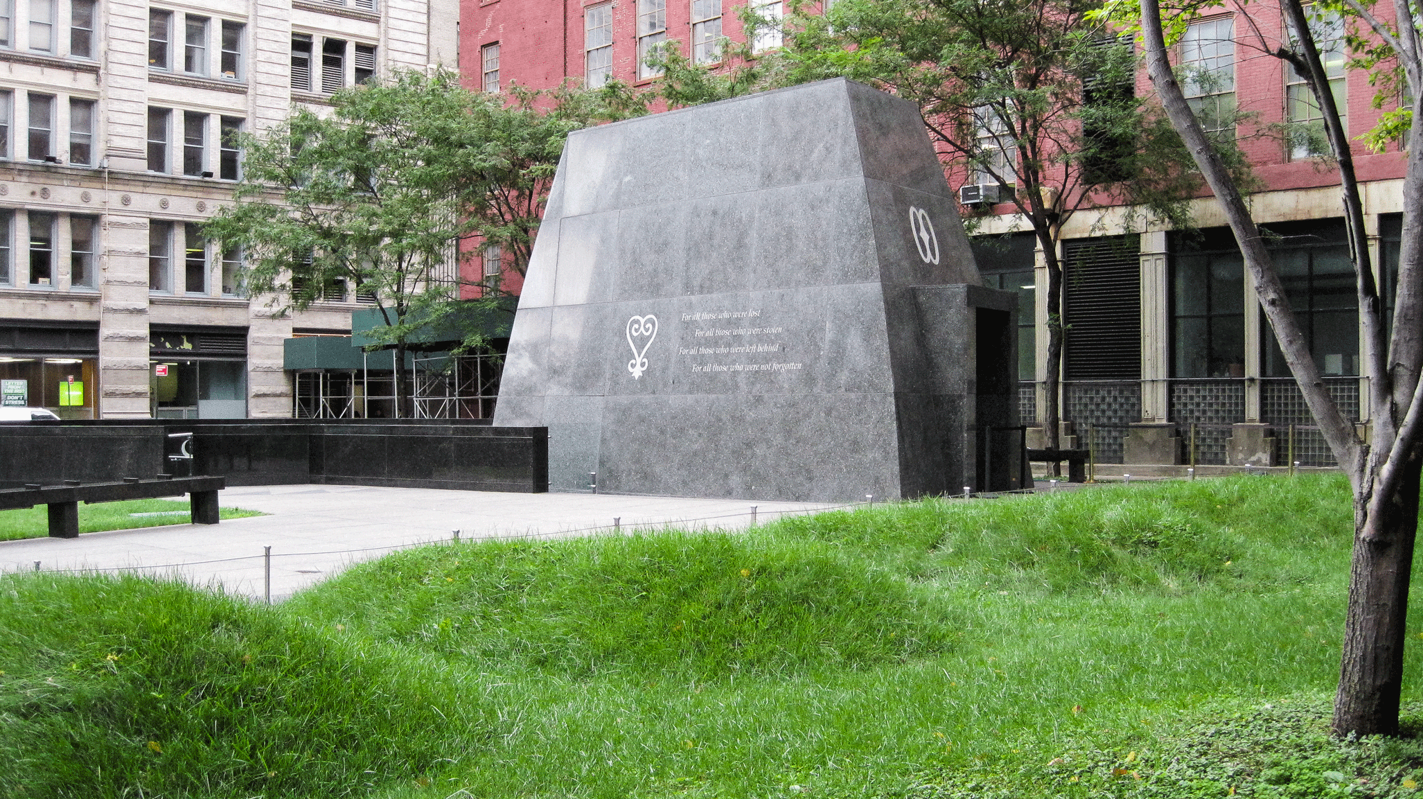 African Burial Ground New York N.Y. 2016. Photo ©Jacquelyn Walsh courtesy The Cultural Landscape Foundation